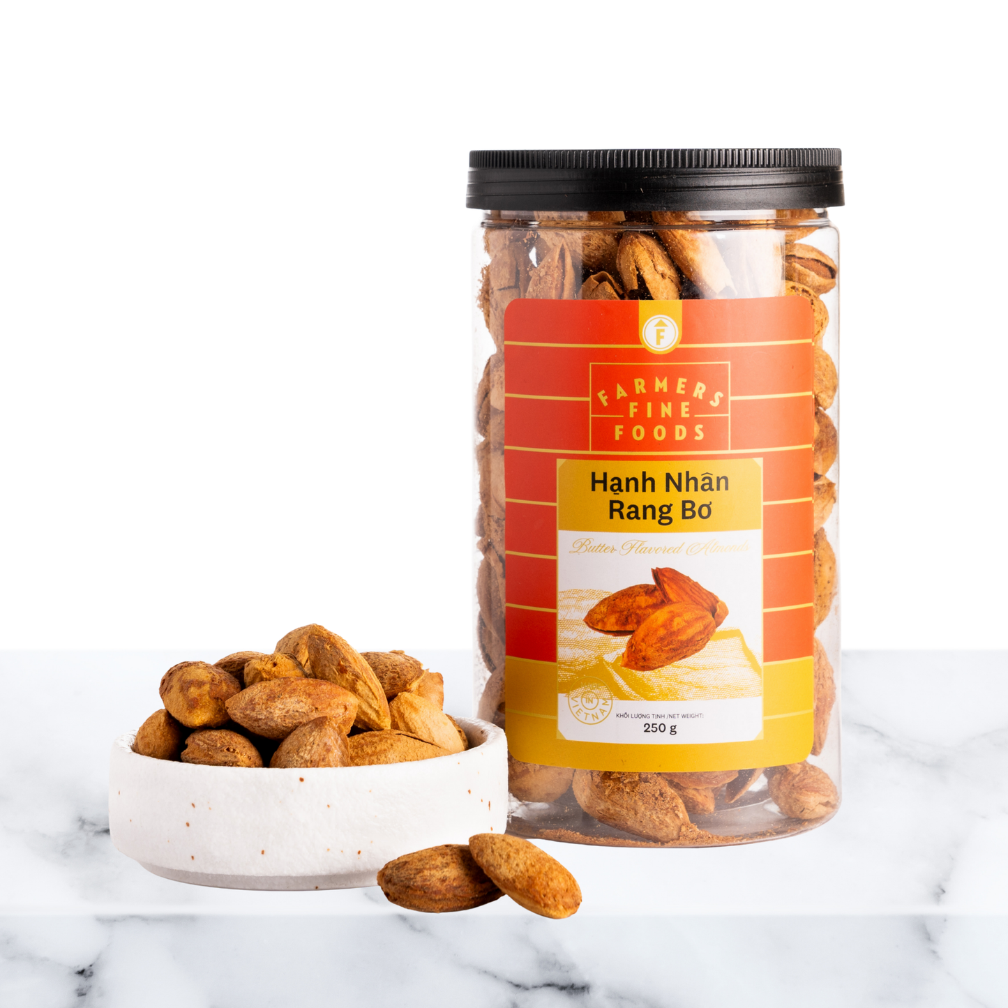 Hạt hạnh nhân rang bơ Farmers Fine Foods 250 g