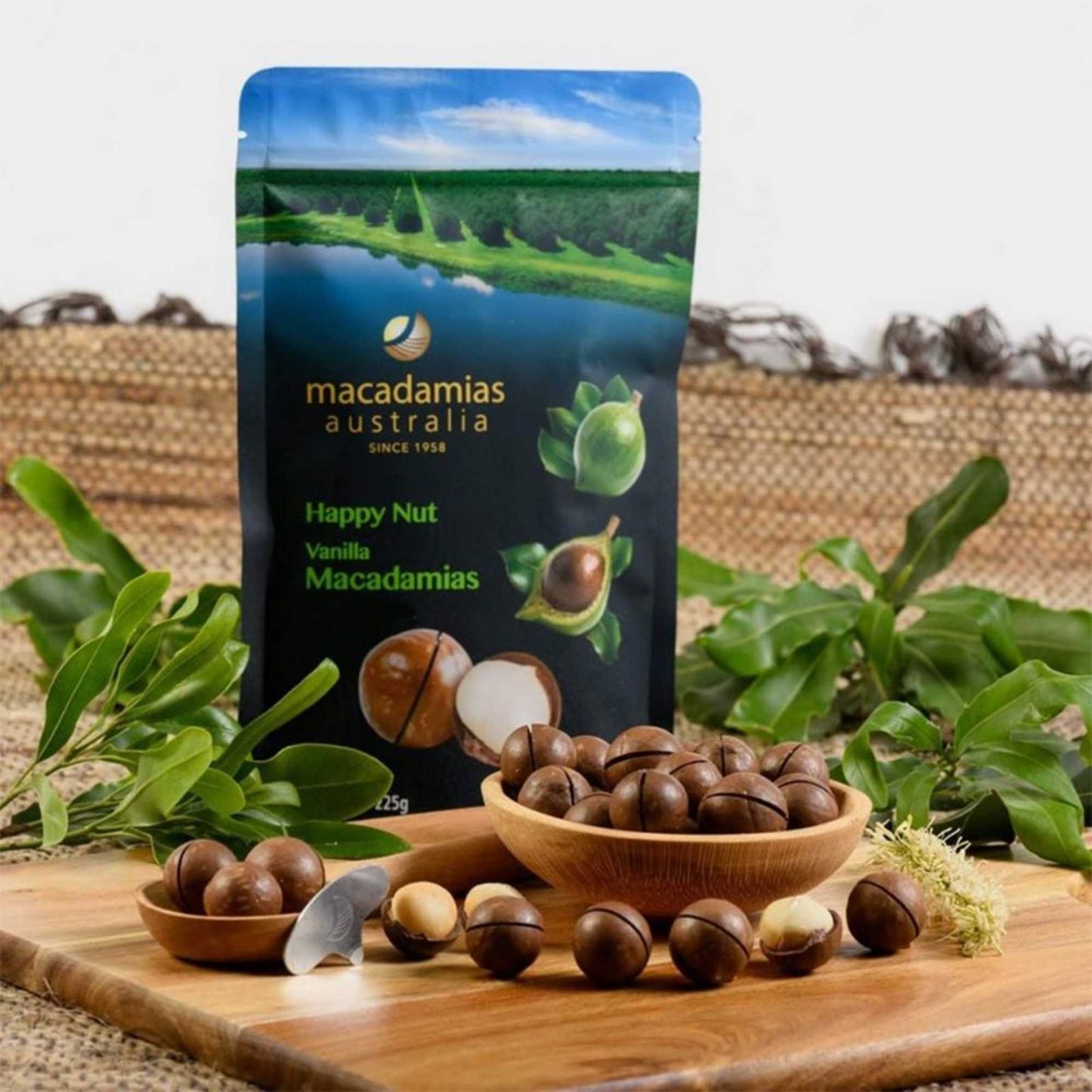 Hạt mắc ca hương vani Happy Nut 225G