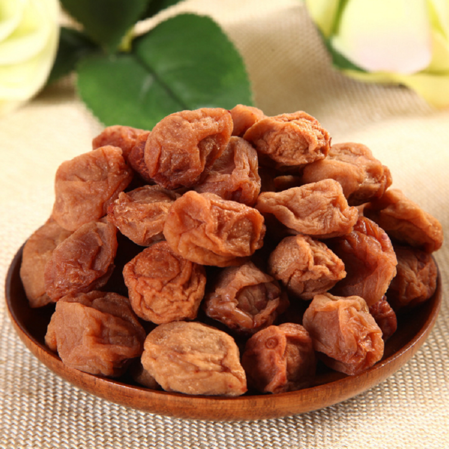 Mơ sấy Việt Nam Farmers Fine Foods 120 g (Hộp giấy)