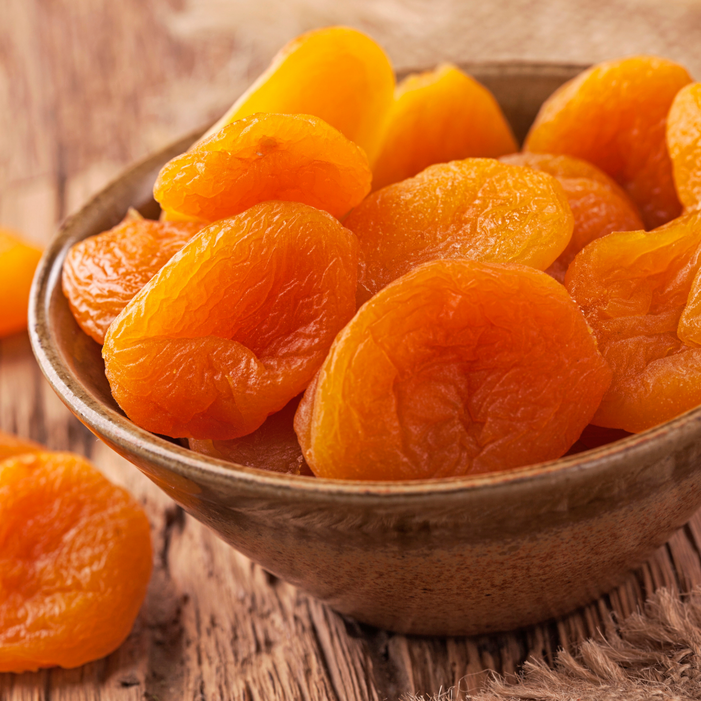 Mơ sấy dẻo thổ nhĩ kỳ Farmers Fine Foods 180 g ( Hủ nhựa )