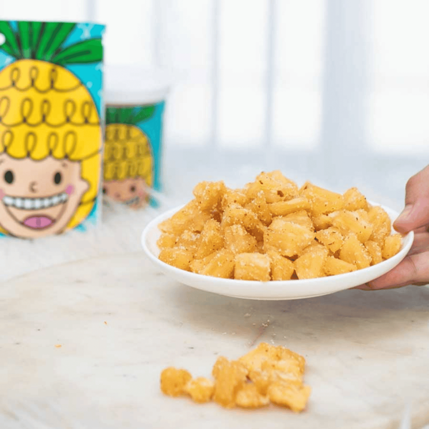 Dứa sấy muối ớt Love Farm 40G