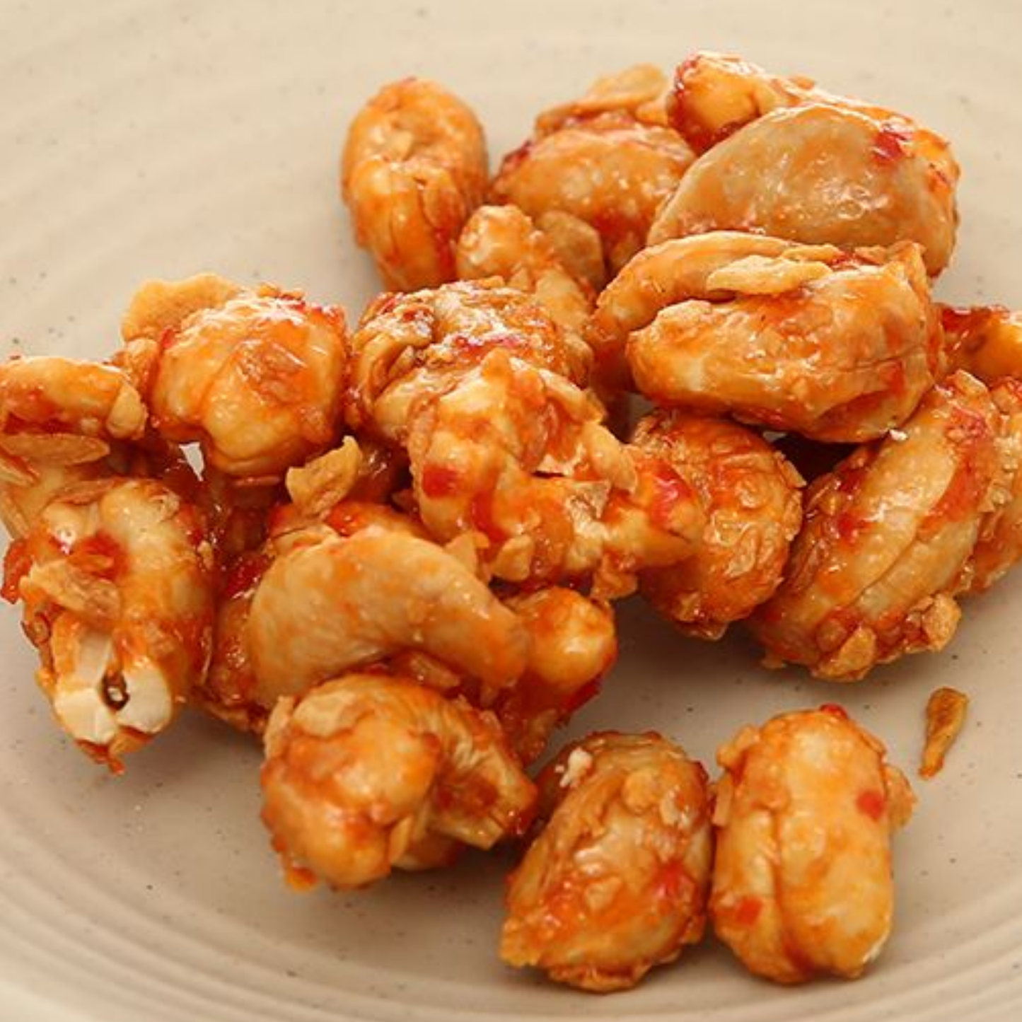 Hạt điều tỏi ớt Farmers Fine Foods 100 g (Hộp thiếc)