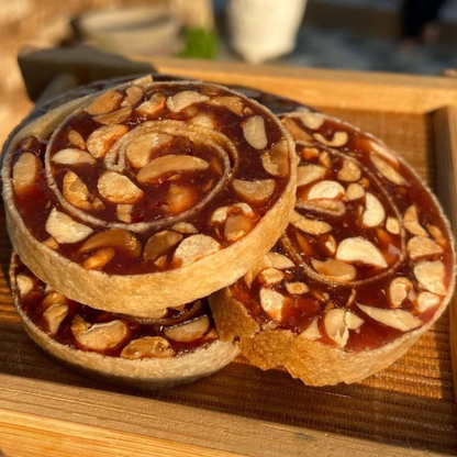 Kẹo chuối cuộn đậu phộng Farmers Fine Foods 70 g