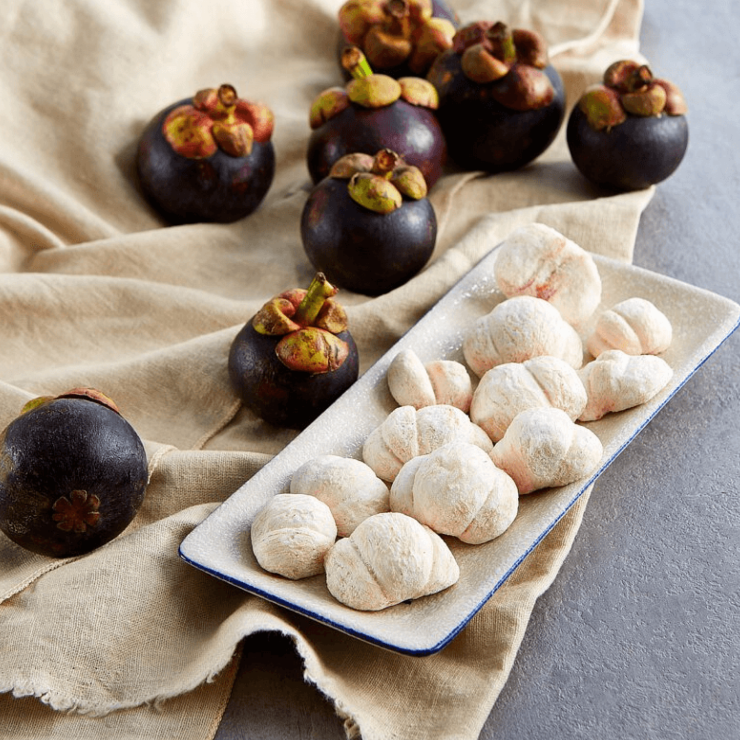 Măng cụt sấy thăng hoa Farmers Fine Foods 25 g (Hộp giấy)